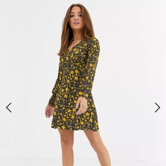 ASOS Mini Blue and Yellow Floral Tea Dress (NWT) - Picture 3 of 3